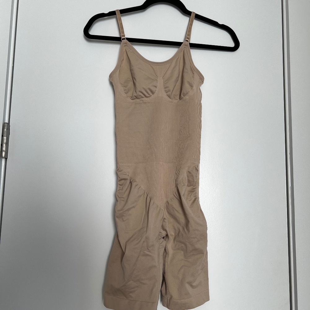 Sculpting Shapewear Bodysuit, NWT, Size Small